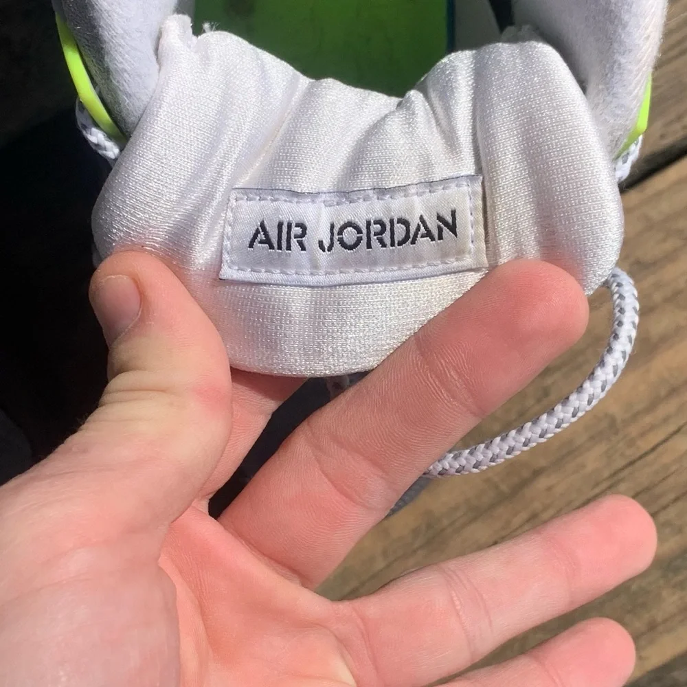 Air Jordan 4 Retro “Neon 95”. Size 12. - Picture 6 of 10